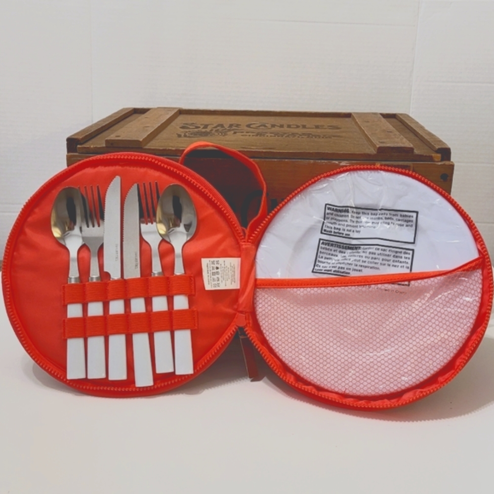 SunnyLife Reusable Picnic Set- NWOT